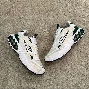 Nike Women’s Zoom Air Fire White and Green Sneakers US Size 9.5